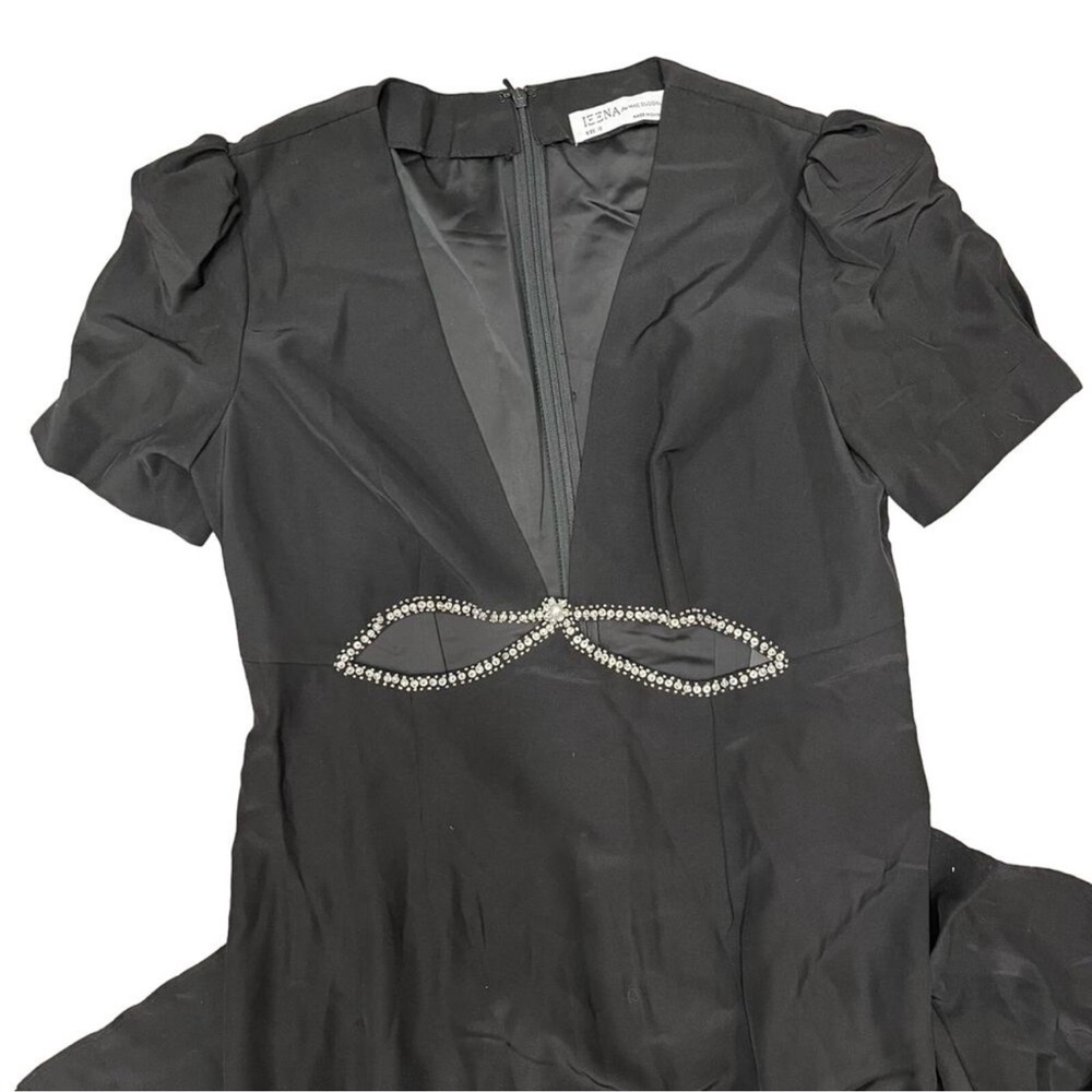 Elegant Black Evening Dress - Picture 2 of 6